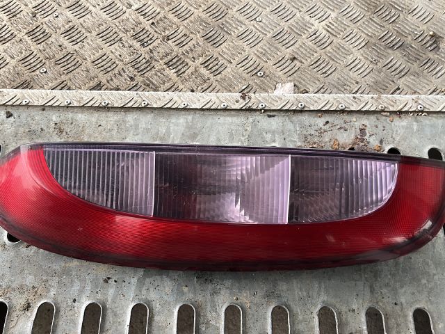 bontott OPEL CORSA C Bal Hátsó Lámpa