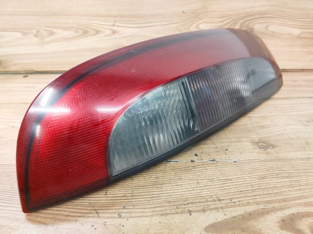 bontott OPEL CORSA C Bal Hátsó Lámpa