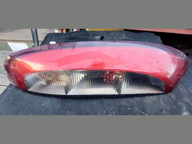bontott OPEL CORSA C Bal Hátsó Lámpa