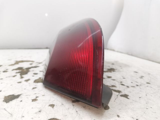 bontott OPEL CORSA C Bal Hátsó Lámpa