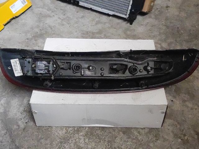 bontott OPEL CORSA C Bal Hátsó Lámpa