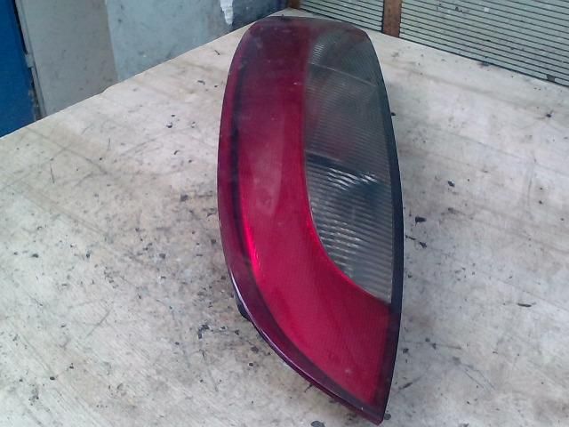 bontott OPEL CORSA C Bal Hátsó Lámpa