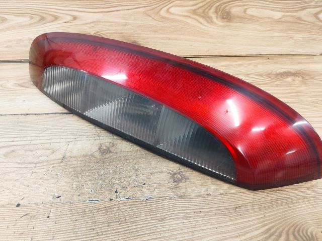 bontott OPEL CORSA C Bal Hátsó Lámpa
