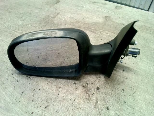 bontott OPEL CORSA C Bal Visszapillantó Tükör (Elektromos)