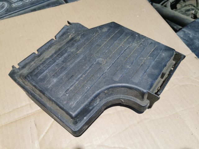 bontott OPEL CORSA C Biztosítéktábla Fedél