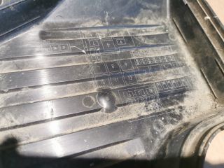 bontott OPEL CORSA C Biztosítéktábla Fedél