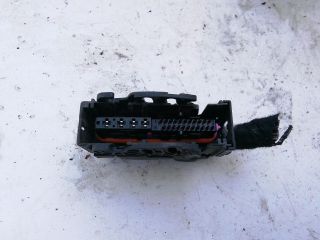 bontott OPEL CORSA C Csatlakozó