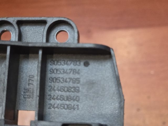 bontott OPEL CORSA C Csomagtér Nyitó Kar / Gomb