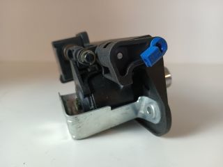 bontott OPEL CORSA C Csomagtér Nyitó Kar / Gomb