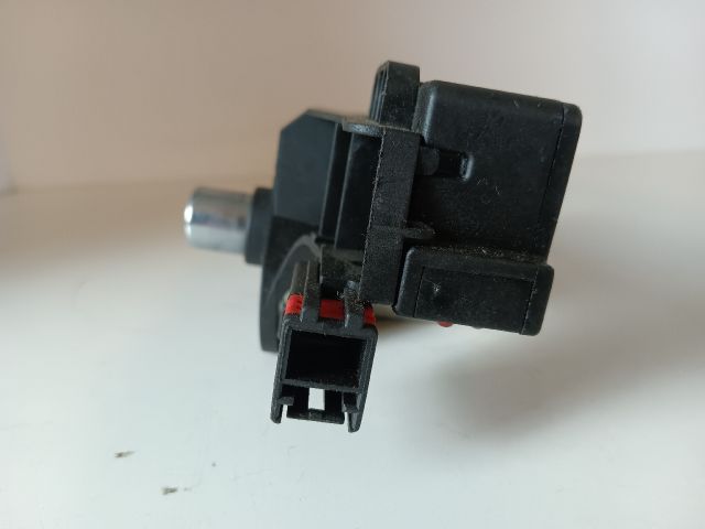 bontott OPEL CORSA C Csomagtér Nyitó Kar / Gomb