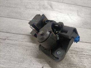 bontott OPEL CORSA C Csomagtér Nyitó Kar / Gomb