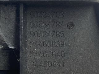 bontott OPEL CORSA C Csomagtér Nyitó Kar / Gomb