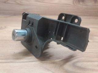 bontott OPEL CORSA C Csomagtér Nyitó Kar / Gomb