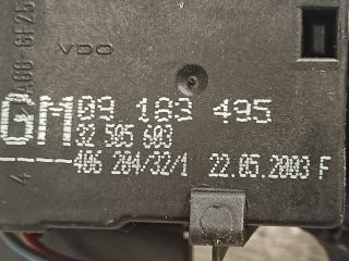 bontott OPEL CORSA C Csomagtér Nyitó Kar / Gomb