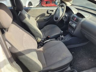 bontott OPEL CORSA C Csomagtérajtó Kárpit