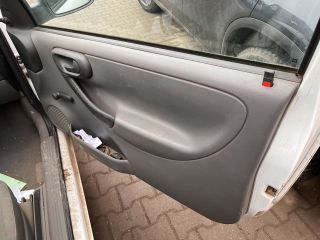 bontott OPEL CORSA C Csomagtérajtó Kárpit