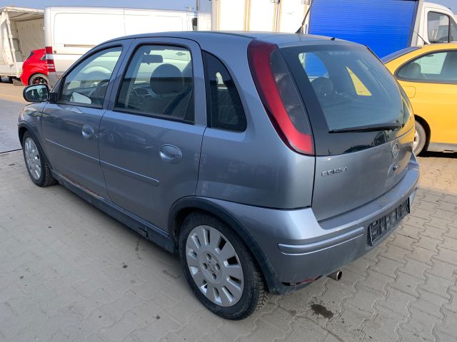 bontott OPEL CORSA C Csomagtérajtó Kilincs