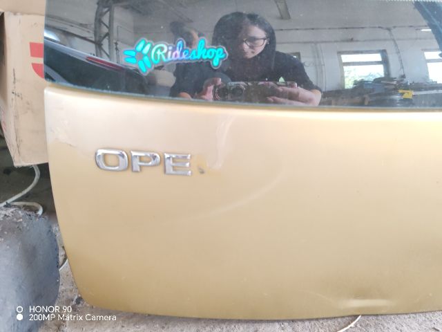 bontott OPEL CORSA C Csomagtérajtó (Részeivel)