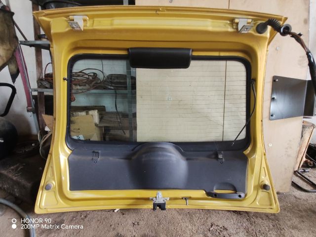 bontott OPEL CORSA C Csomagtérajtó (Részeivel)