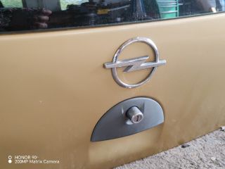 bontott OPEL CORSA C Csomagtérajtó (Részeivel)