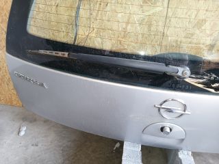 bontott OPEL CORSA C Csomagtérajtó (Részeivel)