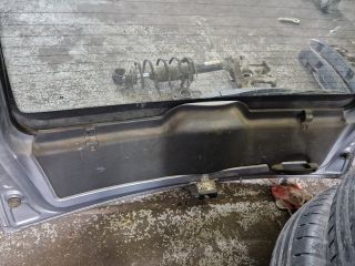 bontott OPEL CORSA C Csomagtérajtó (Részeivel)