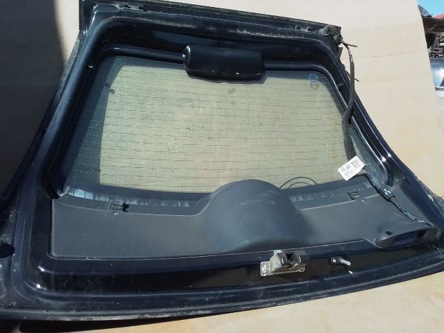 bontott OPEL CORSA C Csomagtérajtó (Részeivel)