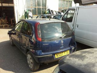 bontott OPEL CORSA C Csomagtérajtó (Üres lemez)