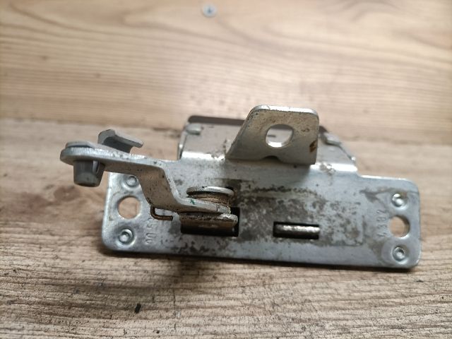 bontott OPEL CORSA C Csomagtérajtó Zárszerkezet