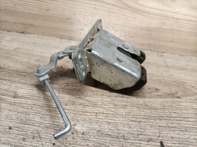 bontott OPEL CORSA C Csomagtérajtó Zárszerkezet