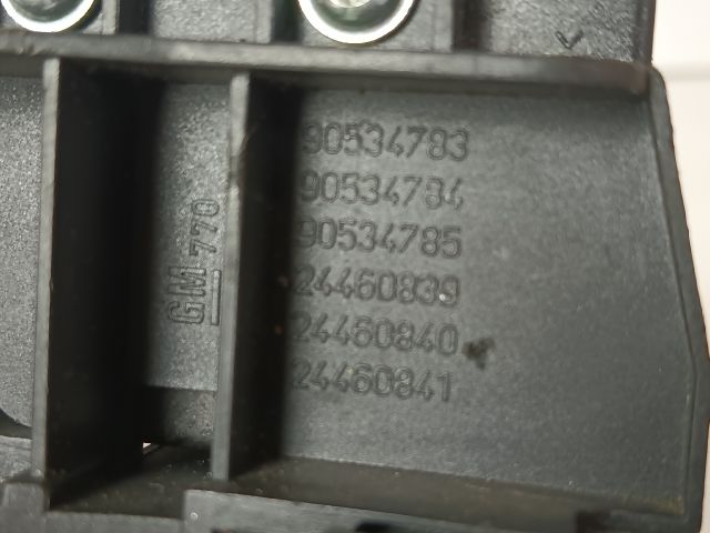 bontott OPEL CORSA C Csomagtérajtó Zárszerkezet