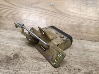 bontott OPEL CORSA C Csomagtérajtó Zárszerkezet