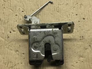 bontott OPEL CORSA C Csomagtérajtó Zárszerkezet