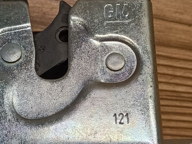 bontott OPEL CORSA C Csomagtérajtó Zárszerkezet