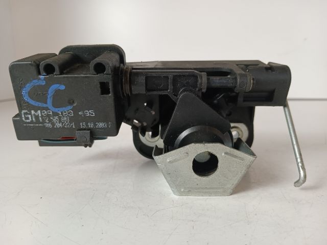 bontott OPEL CORSA C Csomagtérajtó Zárszerkezet