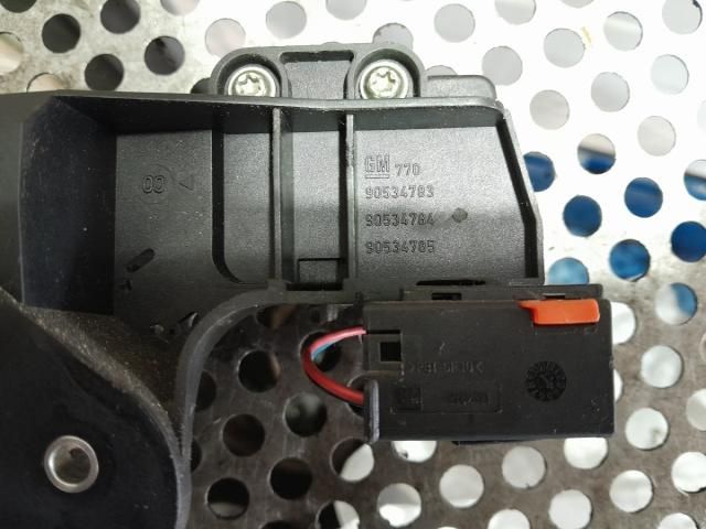 bontott OPEL CORSA C Csomagtérajtó Zárszerkezet