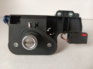 bontott OPEL CORSA C Csomagtérajtó Zárszerkezet