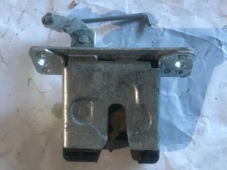 bontott OPEL CORSA C Csomagtérajtó Zárszerkezet