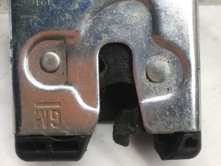 bontott OPEL CORSA C Csomagtérajtó Zárszerkezet