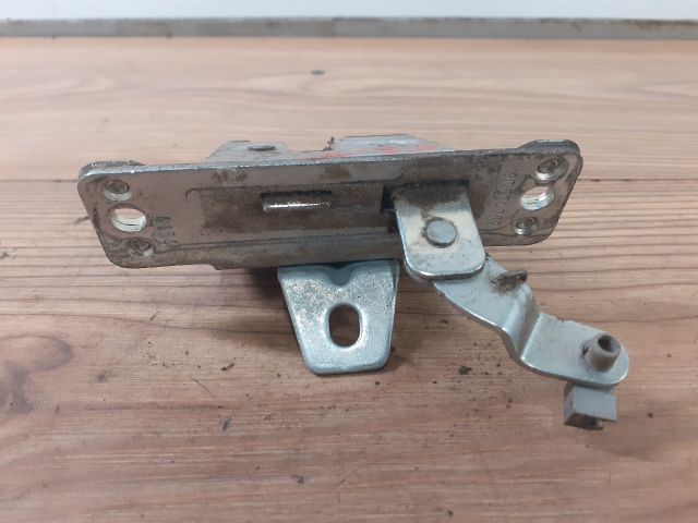 bontott OPEL CORSA C Csomagtérajtó Zárszerkezet