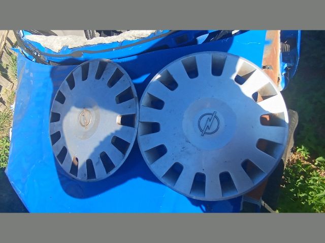 bontott OPEL CORSA C Dísztárcsa Pár