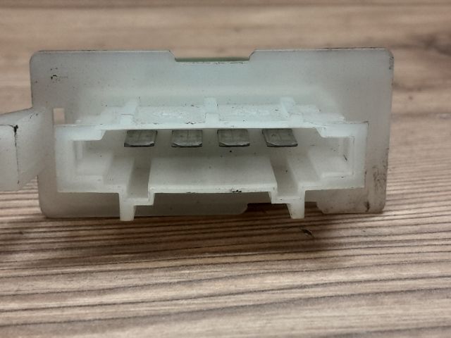 bontott OPEL CORSA C Előtét Ellenállás Fűtőmotor