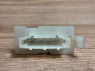 bontott OPEL CORSA C Előtét Ellenállás Fűtőmotor