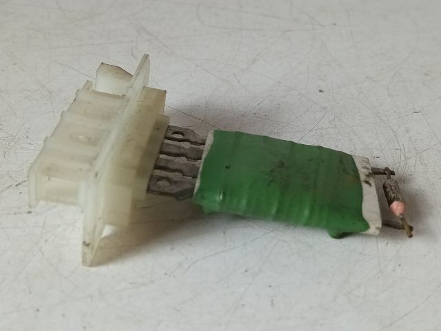 bontott OPEL CORSA C Előtét Ellenállás Fűtőmotor