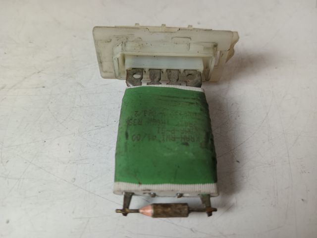 bontott OPEL CORSA C Előtét Ellenállás Fűtőmotor