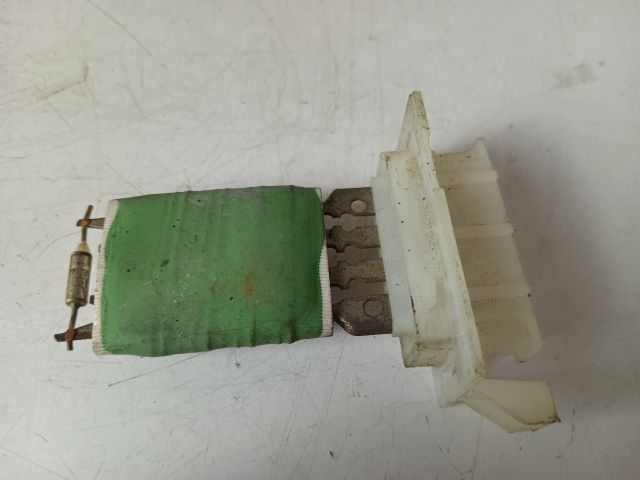 bontott OPEL CORSA C Előtét Ellenállás Fűtőmotor