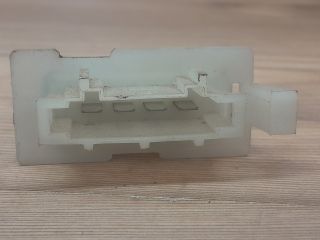 bontott OPEL CORSA C Előtét Ellenállás Fűtőmotor