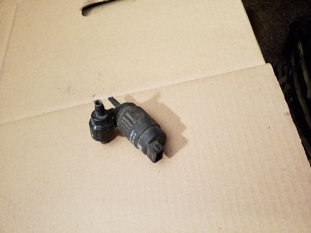 bontott OPEL CORSA C Első Ablakmosó Szivattyú