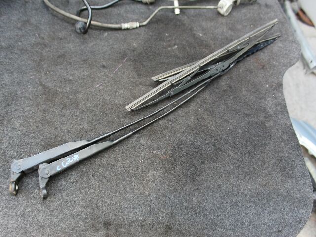 bontott OPEL CORSA C Első Ablaktörlő Kar