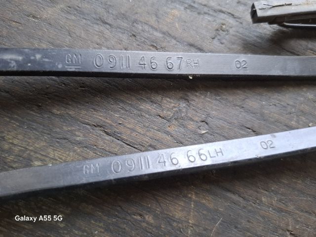 bontott OPEL CORSA C Első Ablaktörlő Kar